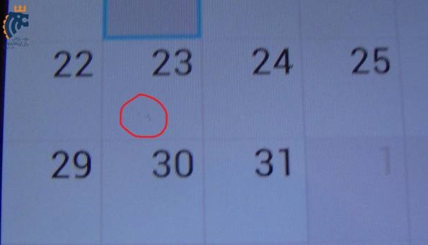 Burnt-pixel-on-phone-01